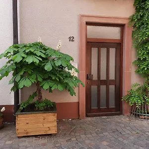 https://alte-bahnhofstrasse-12.com-bavaria.com