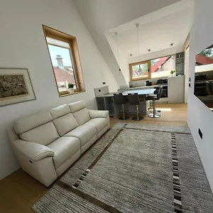  Apartment V22 - Premium Apartements