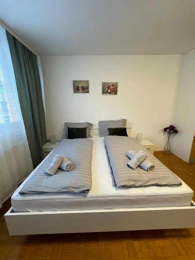 Apartment Green - Grey Ljubljana